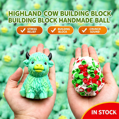 Highland Cow Building Block Squishy Ball, Crunch Sound Mouldable Slow Rebound Stress Relief Fidget Squeeze Toy