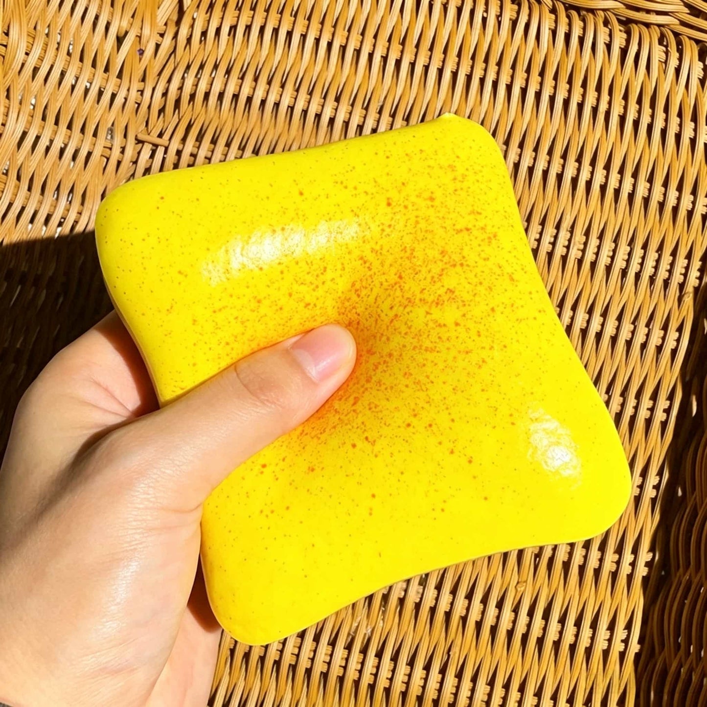 Wet Soft Toast Squishy, PU Slow Rising Squeeze Toy, Realistic Bread Scent Stress Relief Fidget Toy for Kids Adults