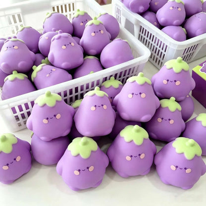 Cute Eggplant Squishy Toy, 17cm TPR Flour Fidget Squishy, Soft Slow Rising Stress Relief Squeeze Toy for Kids Adults, Cute Kawaii Eggplant Sensory Decompression Gift