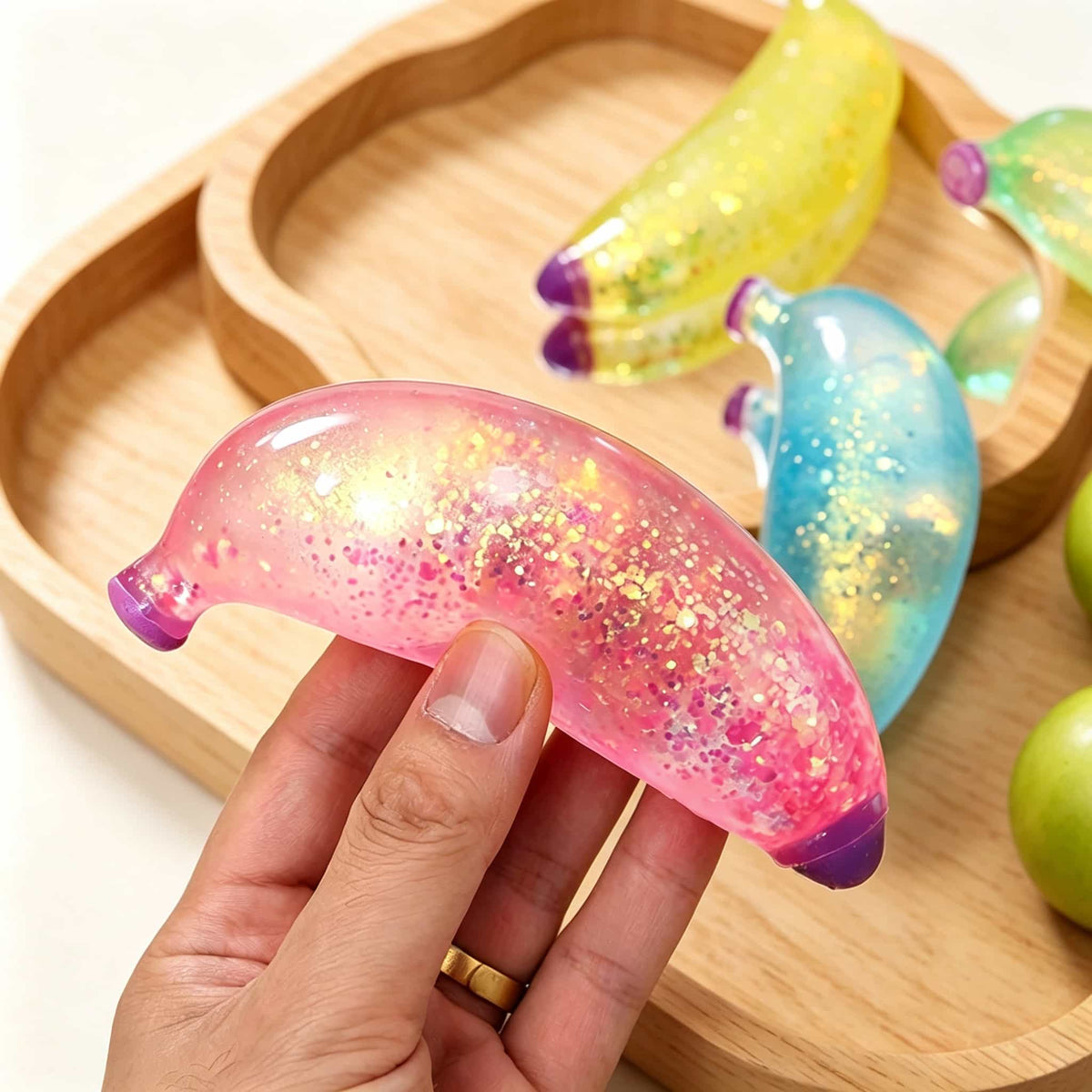 Glitter Banana Squishy Squeeze Toy, Soft TPR Fidget Stress Relief Toy, Stretchy Maltose Squeeze Sensory Toy for Kids Adults Party Favor